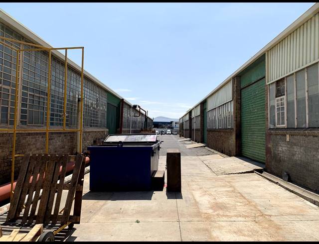 6,100M² FACTORY FOR SALE IN PAROW INDUSTRIAL